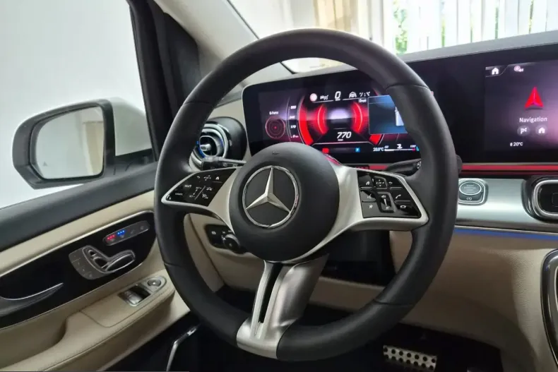 Mercedes-Benz V 300 (Clasa V) din 2024 cu 49.000 km - oferta MER241764 - foto 16