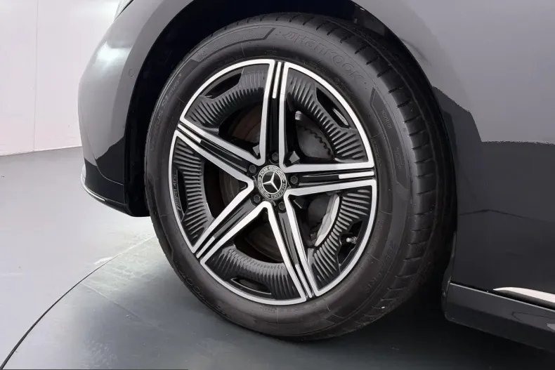 Mercedes-Benz EQE (Clasa E) din 2023 cu 120.688 km - oferta MER241768 - foto 10