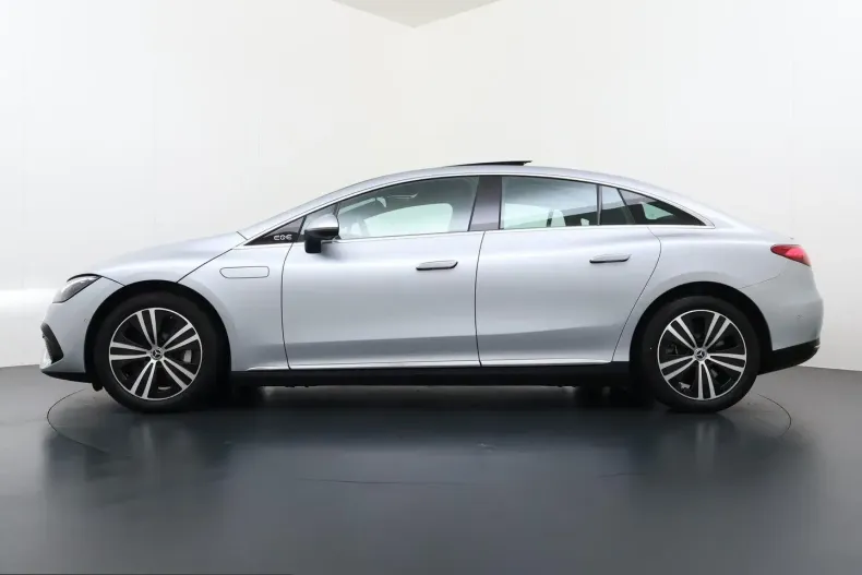 Mercedes-Benz EQE (Clasa E) din 2024 cu 30.126 km - oferta MER241771 - foto 3