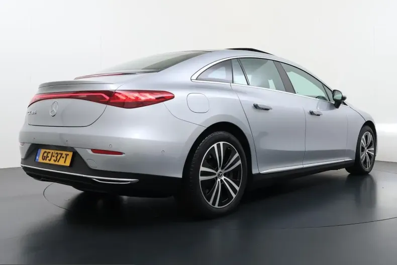 Mercedes-Benz EQE (Clasa E) din 2024 cu 30.126 km - oferta MER241771 - foto 9
