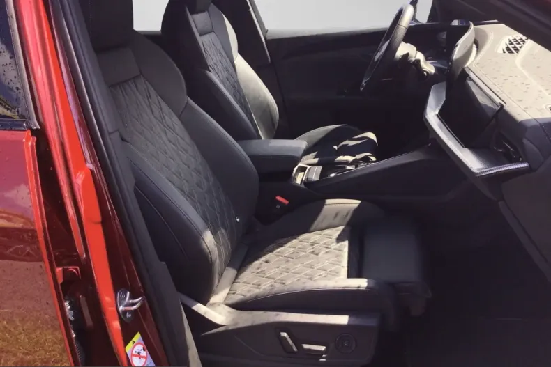 Audi Q5 din 2025 cu 7.630 km - oferta AUD241779 - foto 7