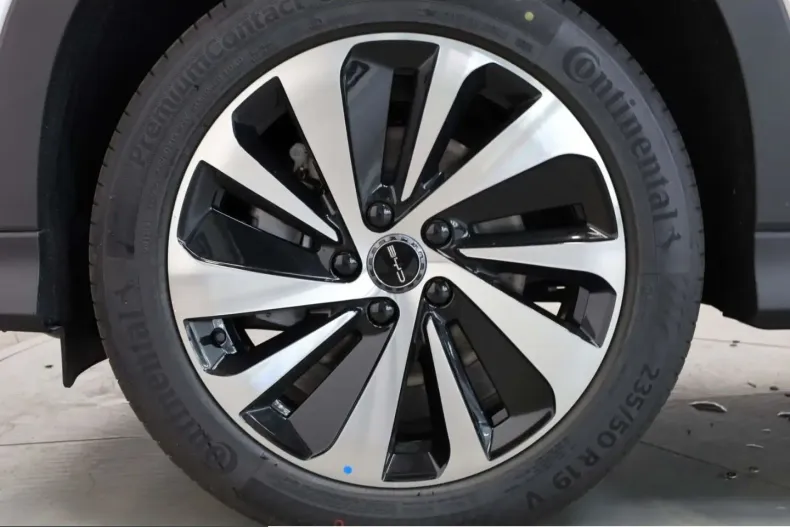 BYD Seal U din 2025 cu 10.979 km - oferta BYD241780 - foto 7