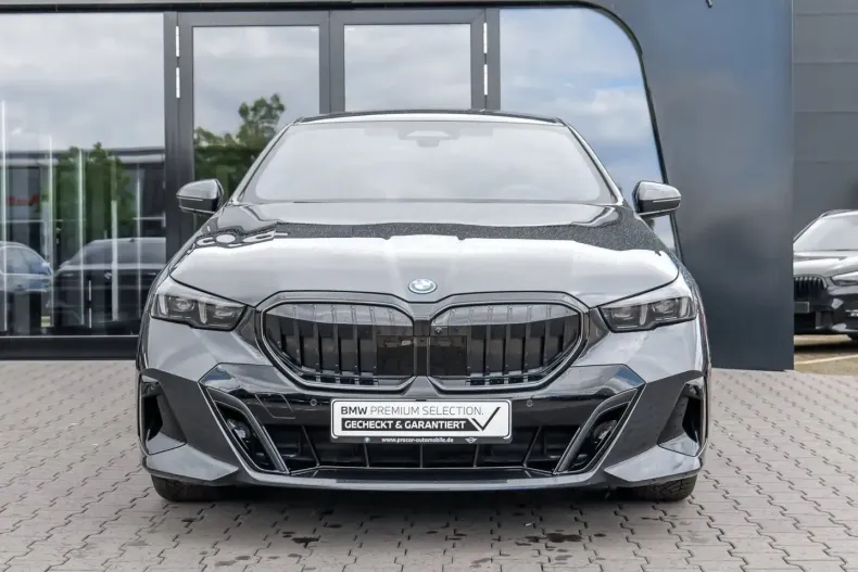 BMW 550 (Seria 5) din 2025 cu 8.500 km - oferta BMW241788 - foto 7