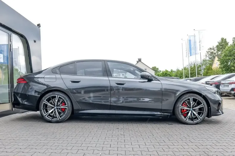 BMW 550 (Seria 5) din 2025 cu 8.500 km - oferta BMW241788 - foto 9