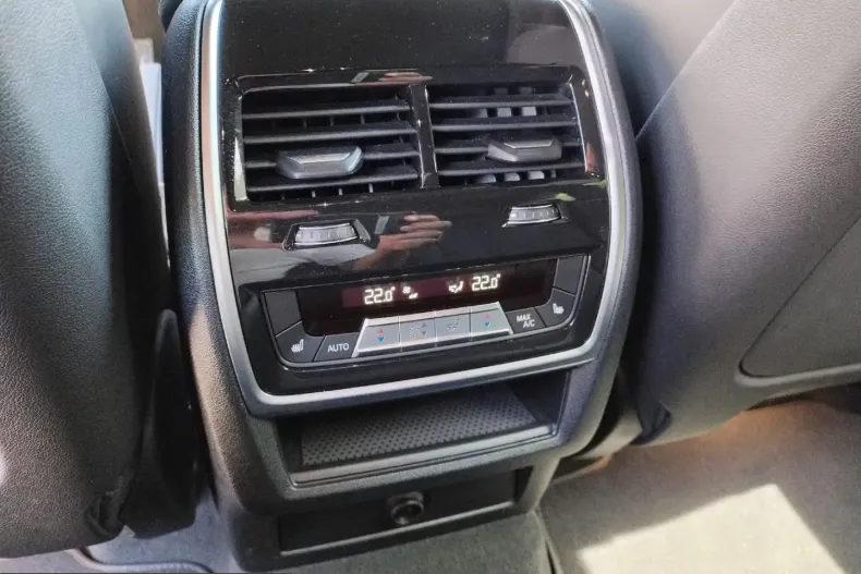 BMW X6 (Seria X) din 2023 cu 31.231 km - oferta BMW241794 - foto 13