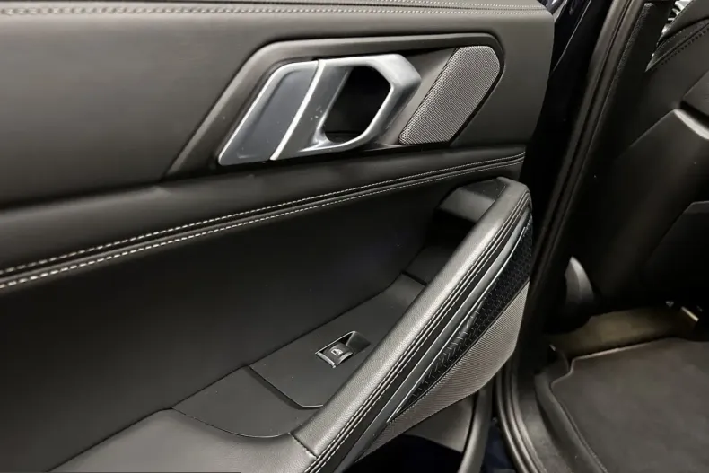 BMW X6 (Seria X) din 2023 cu 39.401 km - oferta BMW241798 - foto 14
