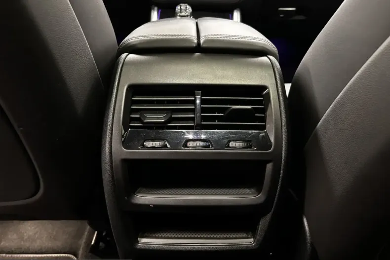BMW X6 (Seria X) din 2023 cu 39.401 km - oferta BMW241798 - foto 16