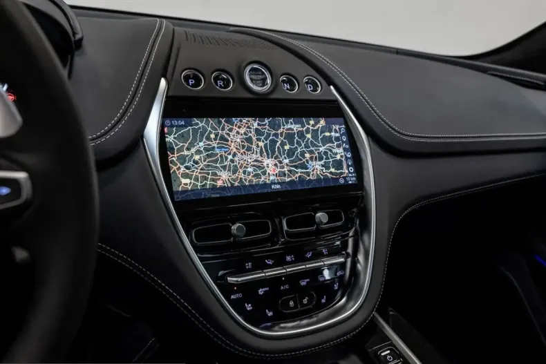 Aston Martin DBX din 2025 cu 27.000 km - oferta AST241806 - foto 10