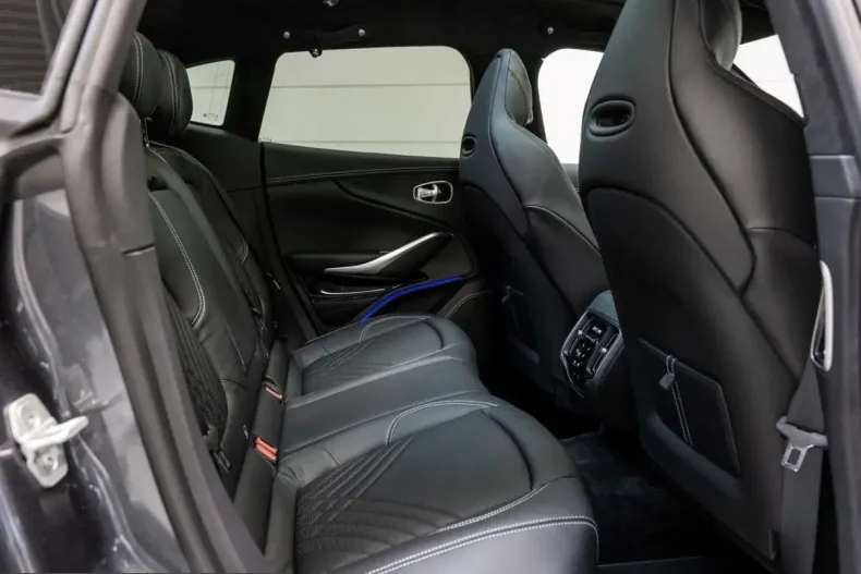 Aston Martin DBX din 2025 cu 27.000 km - oferta AST241806 - foto 19