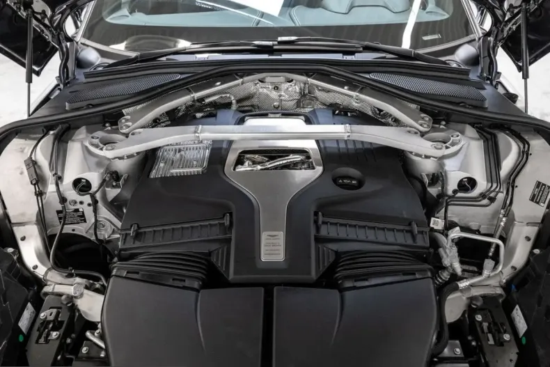 Aston Martin DBX din 2025 cu 27.000 km - oferta AST241806 - foto 21