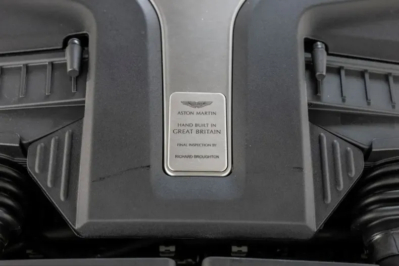Aston Martin DBX din 2025 cu 27.000 km - oferta AST241806 - foto 22