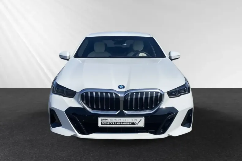 BMW 550 (Seria 5) din 2025 cu 21.290 km - oferta BMW241813 - foto 7
