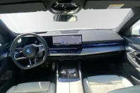 BMW 550 (Seria 5) din 2025 cu 21.290 km - oferta BMW241813 - foto 11