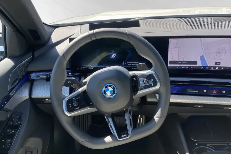 BMW 550 (Seria 5) din 2025 cu 21.290 km - oferta BMW241813 - foto 12
