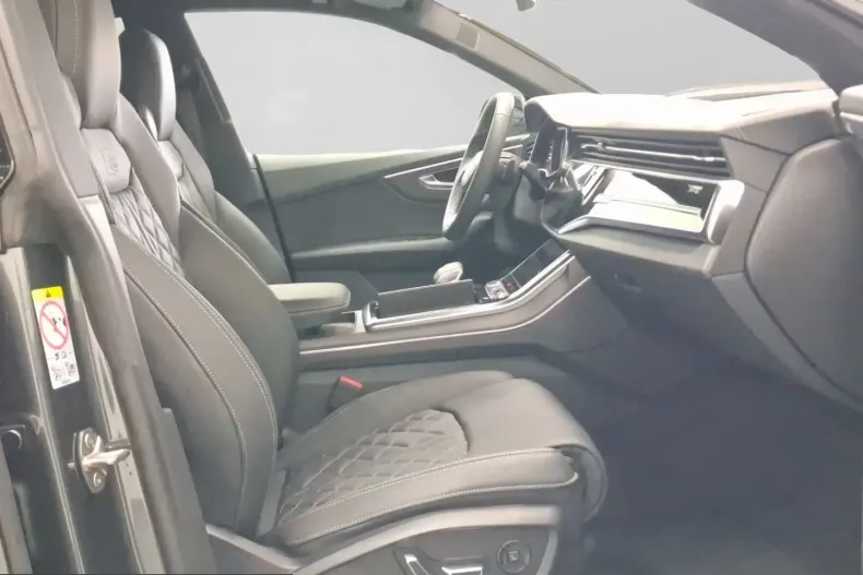 Audi Q8 din 2025 cu 6.988 km - oferta AUD241816 - foto 4