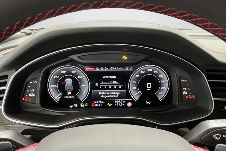 Audi Q8 din 2025 cu 12.175 km - oferta AUD241819 - foto 9