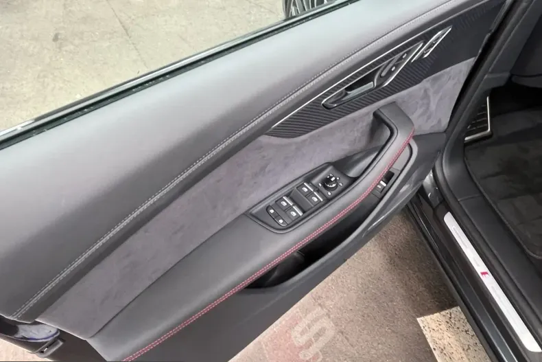 Audi Q8 din 2025 cu 12.175 km - oferta AUD241819 - foto 12