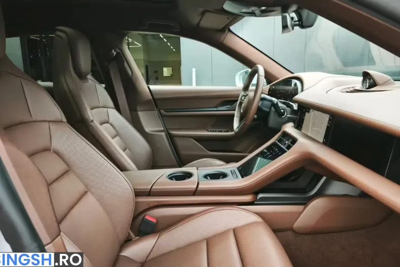 Porsche Taycan din 2025 cu 2.600 km - oferta POR241825 - foto 24