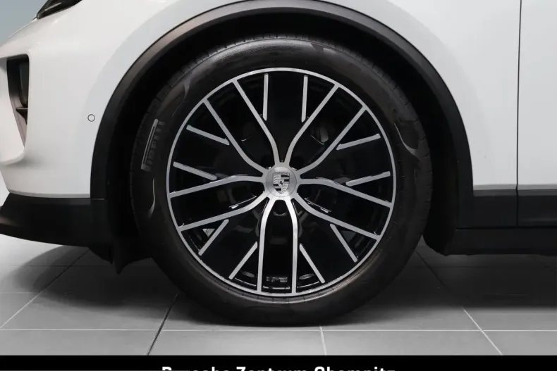 Porsche Macan din 2024 cu 13.890 km - oferta POR241839 - foto 6