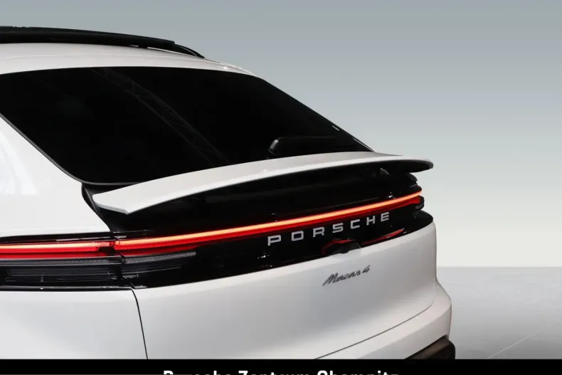 Porsche Macan din 2024 cu 13.890 km - oferta POR241839 - foto 38
