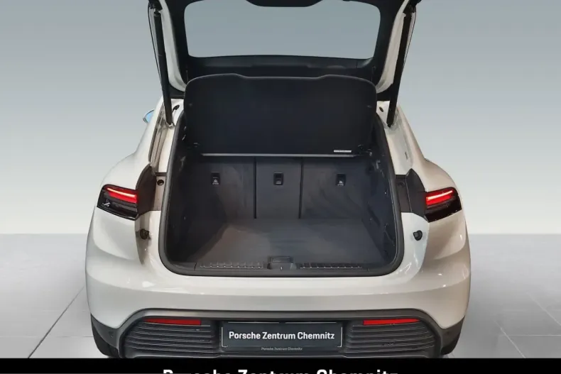 Porsche Macan din 2024 cu 13.890 km - oferta POR241839 - foto 41