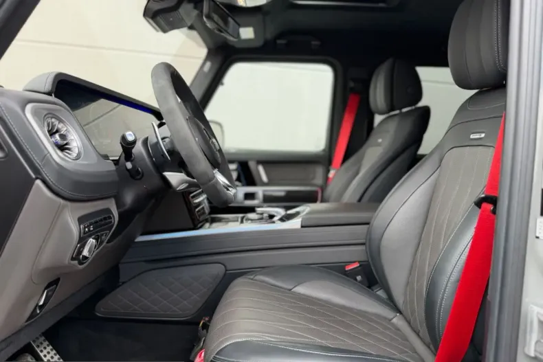 Mercedes-Benz G 63 AMG (Clasa G) din 2022 cu 9.990 km - oferta MER241840 - foto 9