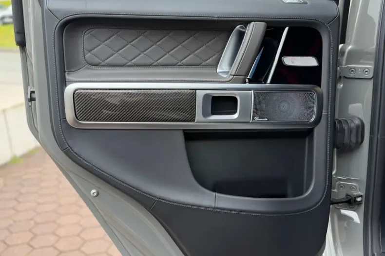 Mercedes-Benz G 63 AMG (Clasa G) din 2022 cu 9.990 km - oferta MER241840 - foto 23