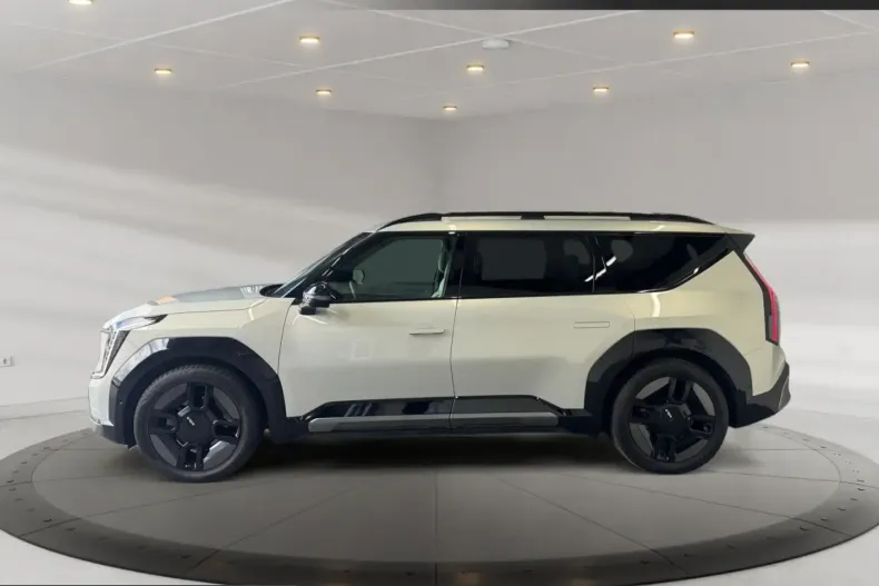 Kia EV9 din 2025 cu 9.932 km - oferta KIA241842 - foto 4