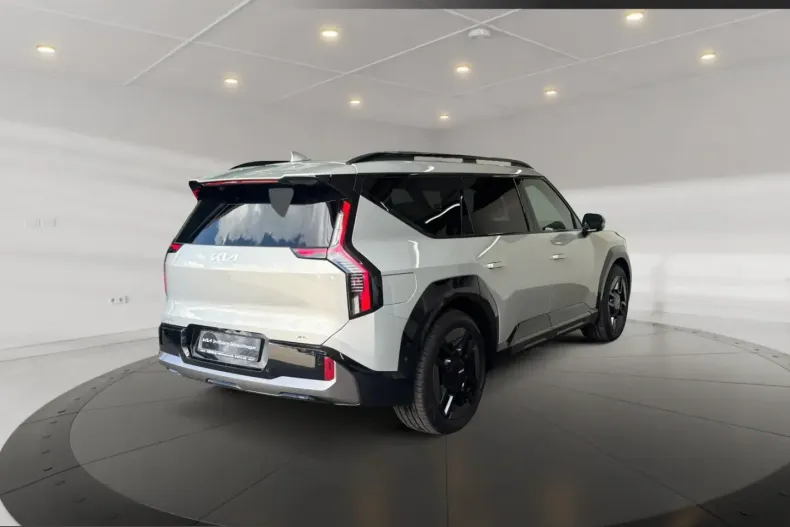Kia EV9 din 2025 cu 9.932 km - oferta KIA241842 - foto 6