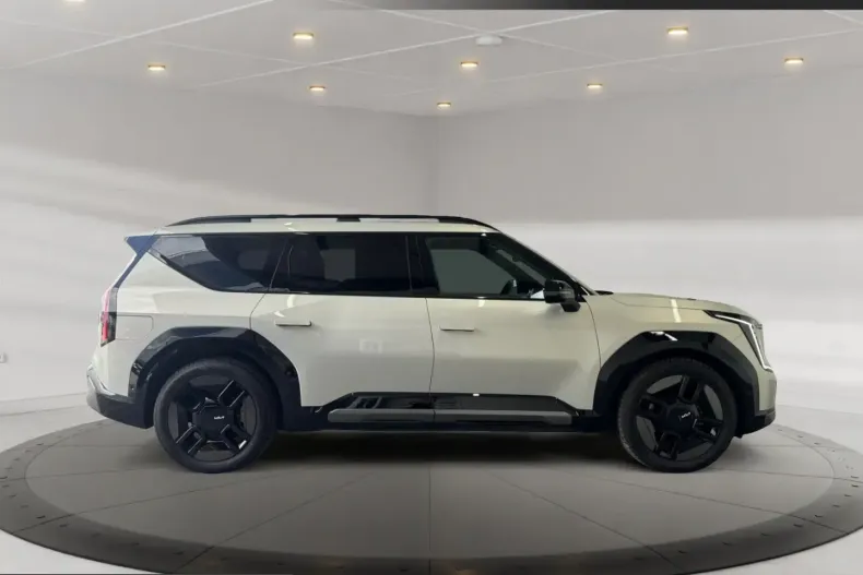 Kia EV9 din 2025 cu 9.932 km - oferta KIA241842 - foto 7