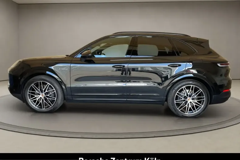 Porsche Cayenne din 2025 cu 2.138 km - oferta POR241846 - foto 3
