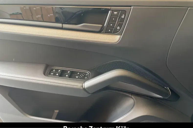 Porsche Cayenne din 2025 cu 2.138 km - oferta POR241846 - foto 20