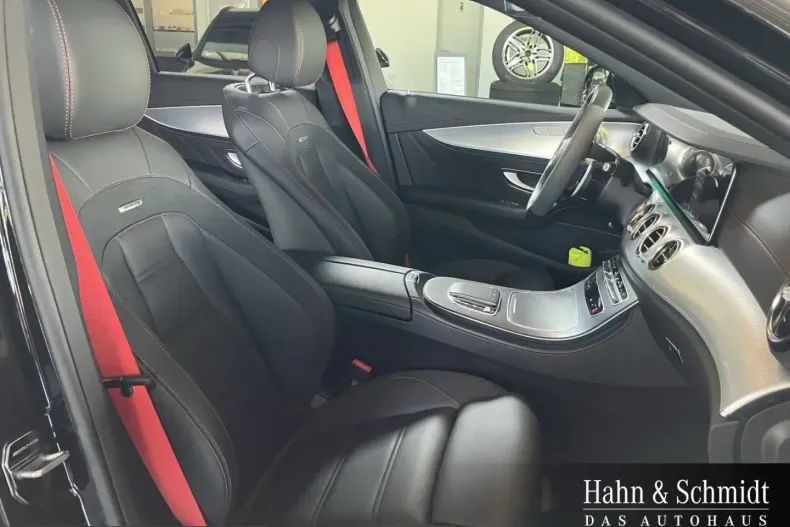Mercedes-Benz E 53 AMG (Clasa E) din 2023 cu 33.728 km - oferta MER241847 - foto 4