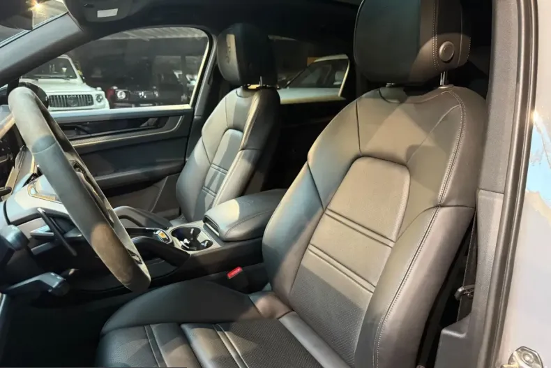 Porsche Cayenne din 2025 cu 16.000 km - oferta POR241851 - foto 10