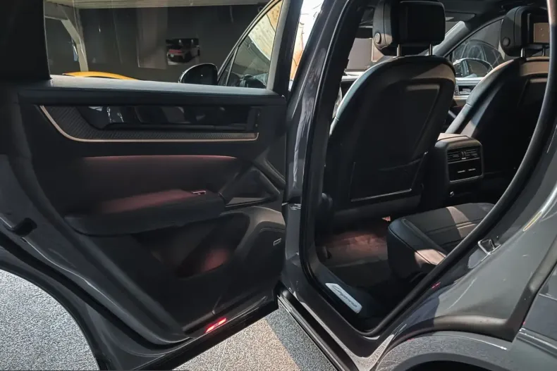 Porsche Cayenne din 2025 cu 16.000 km - oferta POR241851 - foto 23