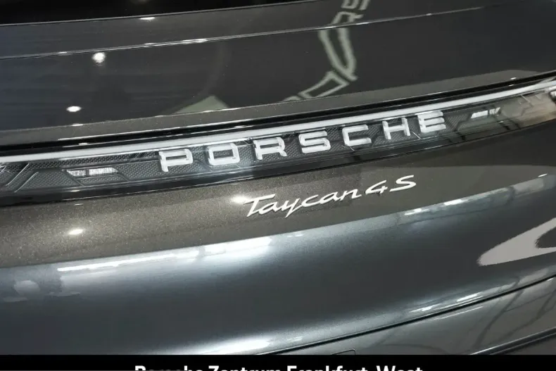 Porsche Taycan din 2024 cu 29.988 km - oferta POR241852 - foto 9