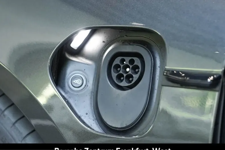 Porsche Taycan din 2024 cu 29.988 km - oferta POR241852 - foto 35