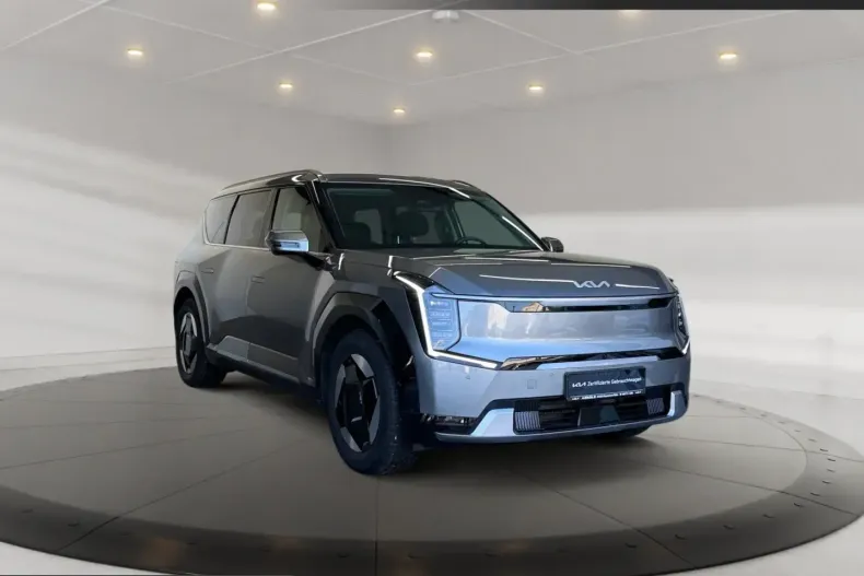 Kia EV9 din 2025 cu 11.870 km - oferta KIA241853 - foto 6