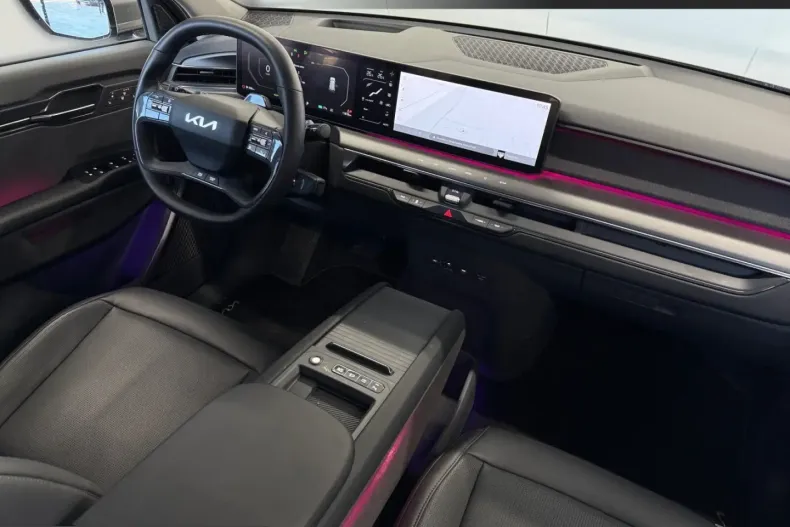 Kia EV9 din 2025 cu 11.870 km - oferta KIA241853 - foto 9