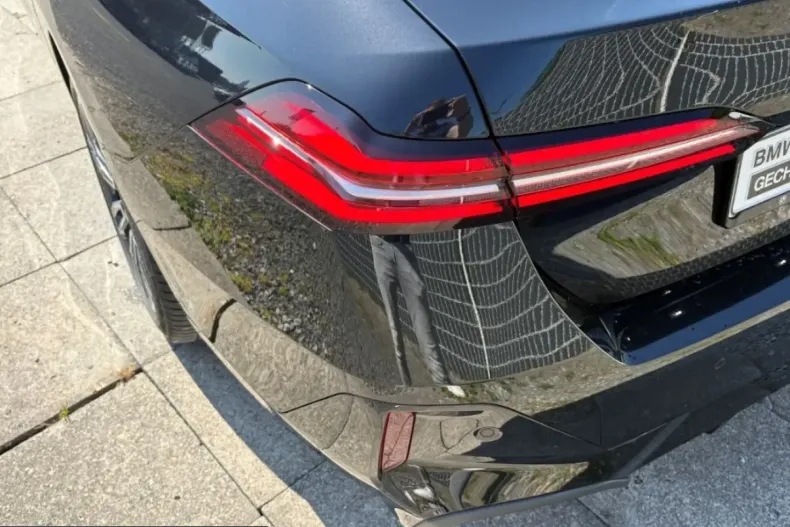 BMW 530 (Seria 5) din 2025 cu 73.393 km - oferta BMW241859 - foto 8