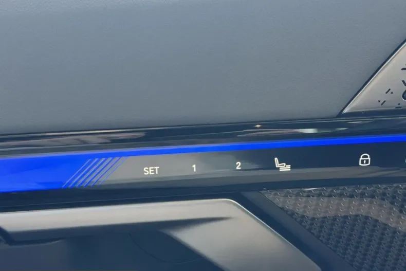 BMW i5 (Seria 5) din 2023 cu 33.190 km - oferta BMW241860 - foto 15
