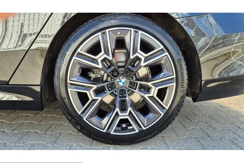 BMW 520 (Seria 5) din 2025 cu 24.688 km - oferta BMW241861 - foto 5