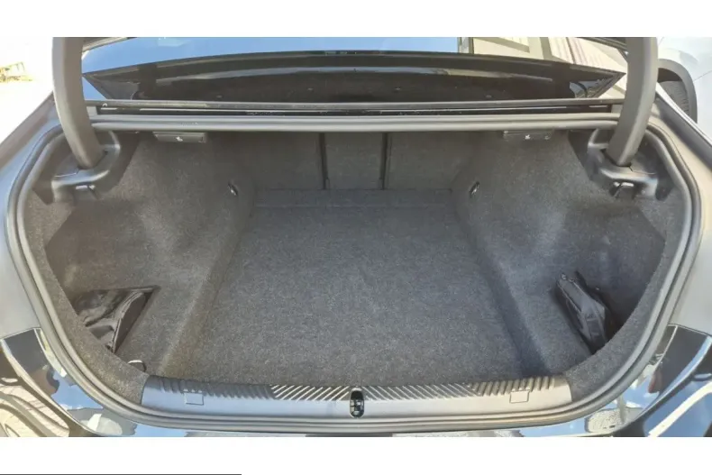 BMW 520 (Seria 5) din 2025 cu 24.688 km - oferta BMW241861 - foto 14