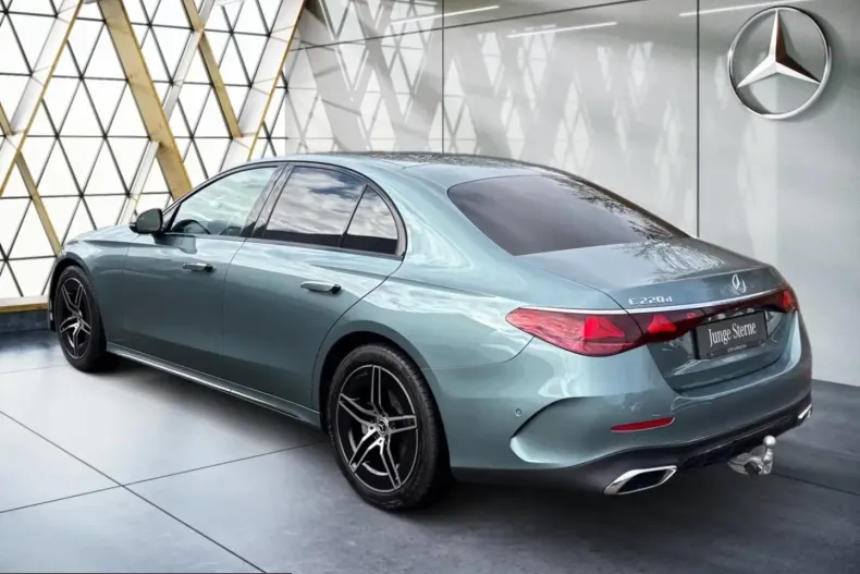 Mercedes-Benz E 220 (Clasa E) din 2025 cu 14.505 km - oferta MER241864 - foto 13
