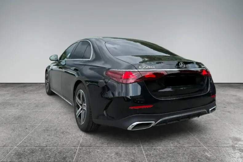Mercedes-Benz E 220 (Clasa E) din 2025 cu 49.000 km - oferta MER241866 - foto 5