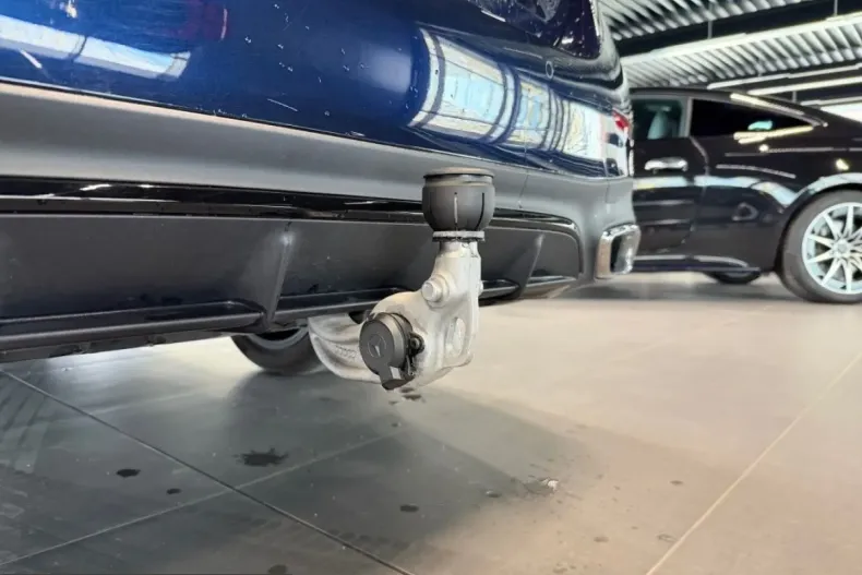 Mercedes-Benz E 220 (Clasa E) din 2025 cu 12.126 km - oferta MER241869 - foto 16
