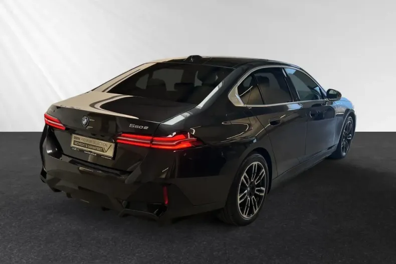 BMW 550 (Seria 5) din 2025 cu 17.600 km - oferta BMW241876 - foto 3