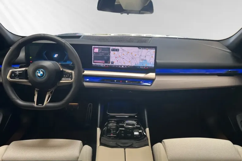 BMW 550 (Seria 5) din 2025 cu 17.600 km - oferta BMW241876 - foto 8