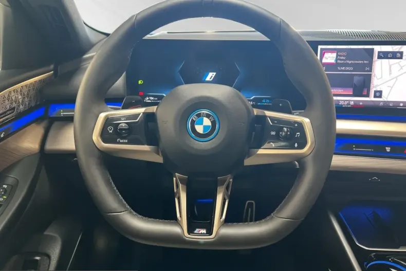BMW 550 (Seria 5) din 2025 cu 17.600 km - oferta BMW241876 - foto 9