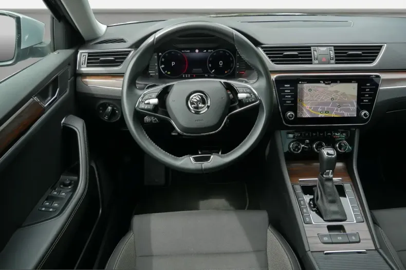 Skoda Superb din 2022 cu 81.298 km - oferta SKO241886 - foto 8